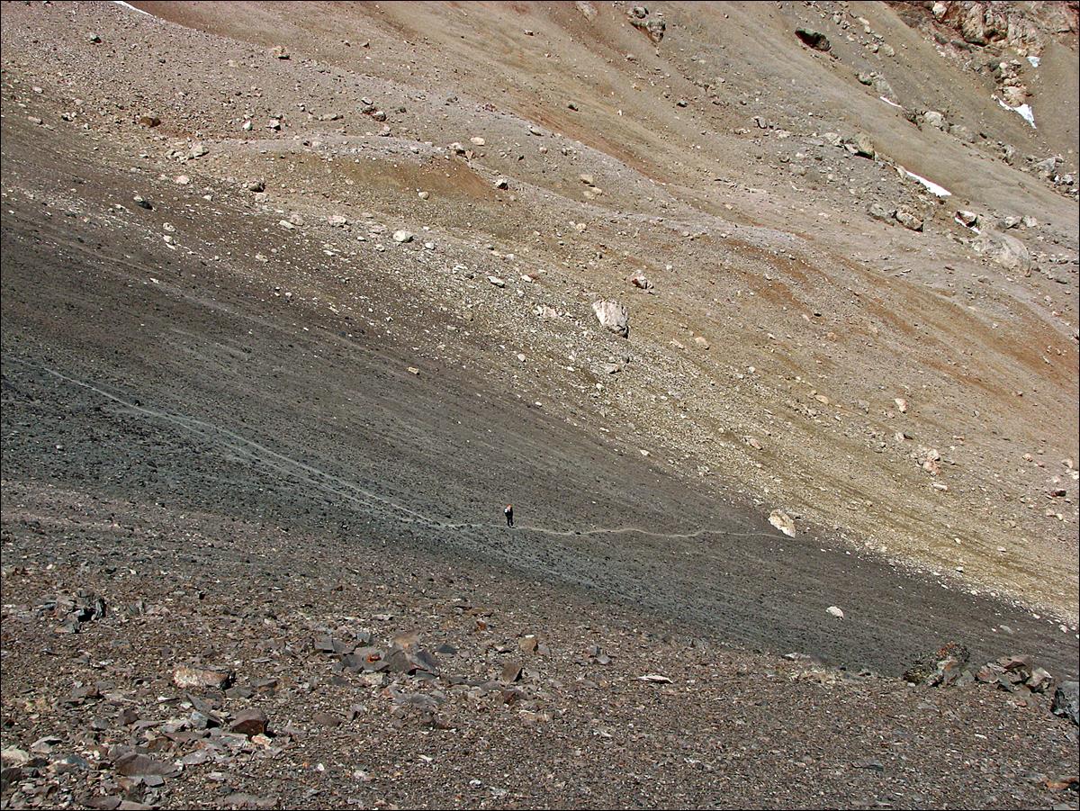 A close-up of a rocky hill

Description automatically generated