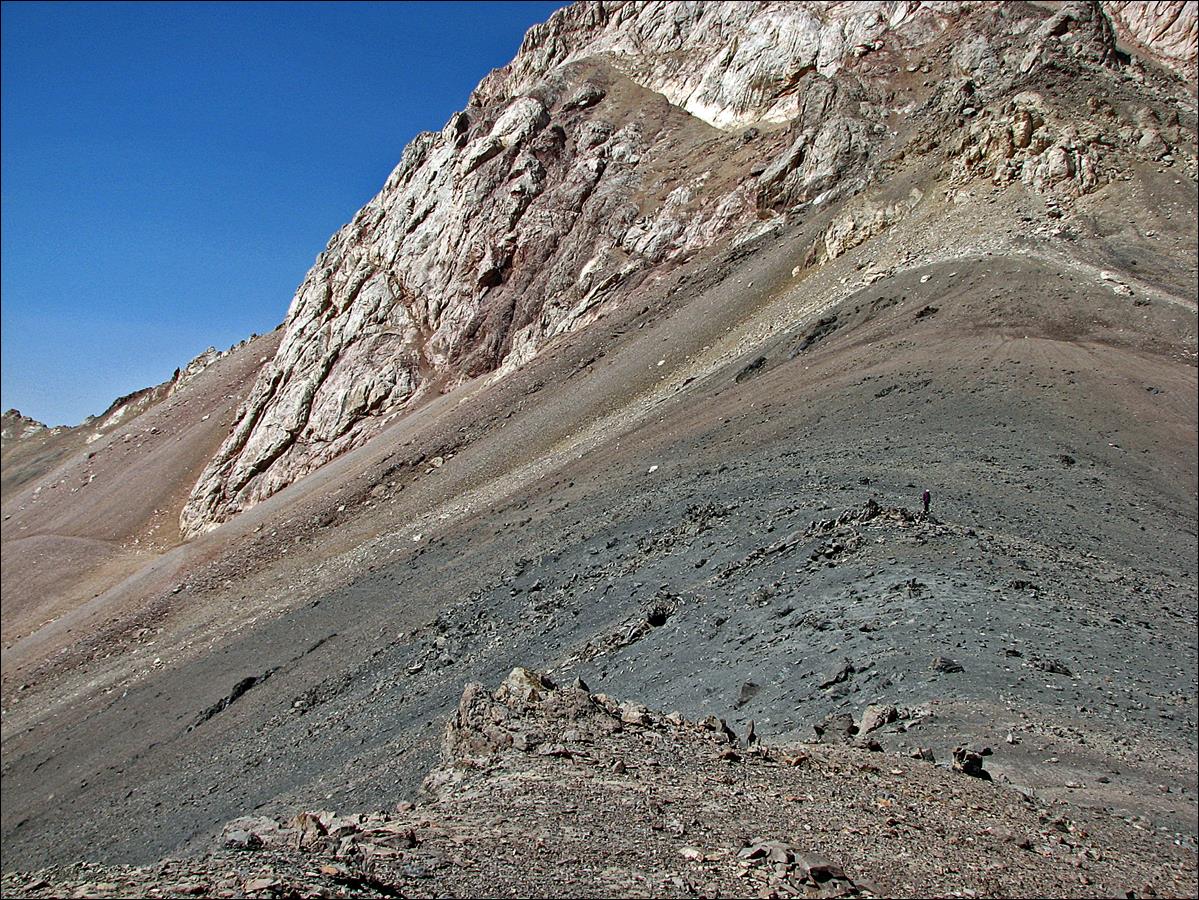 A close-up of a mountain

Description automatically generated